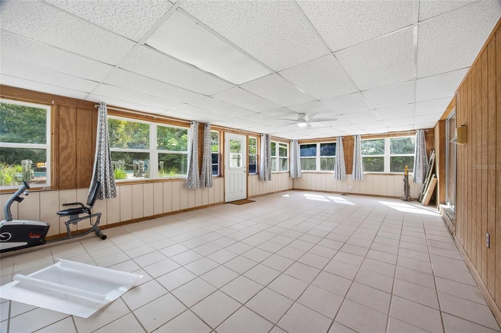 For Sale: $487,500 (4 beds, 3 baths, 2442 Square Feet)