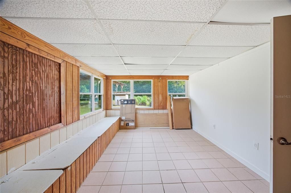 For Sale: $487,500 (4 beds, 3 baths, 2442 Square Feet)