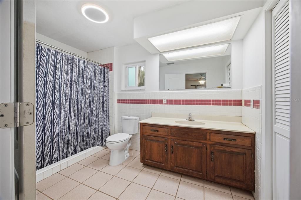 For Sale: $487,500 (4 beds, 3 baths, 2442 Square Feet)