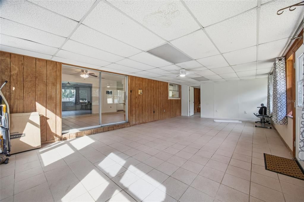 For Sale: $487,500 (4 beds, 3 baths, 2442 Square Feet)