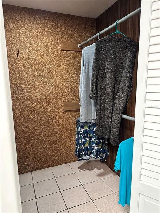 For Sale: $487,500 (4 beds, 3 baths, 2442 Square Feet)