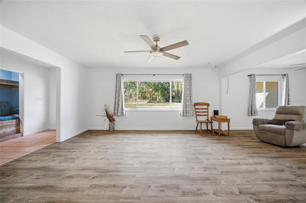 For Sale: $487,500 (4 beds, 3 baths, 2442 Square Feet)