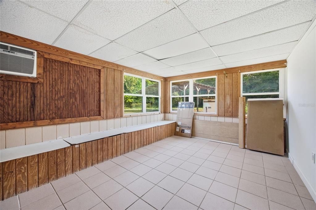 For Sale: $487,500 (4 beds, 3 baths, 2442 Square Feet)