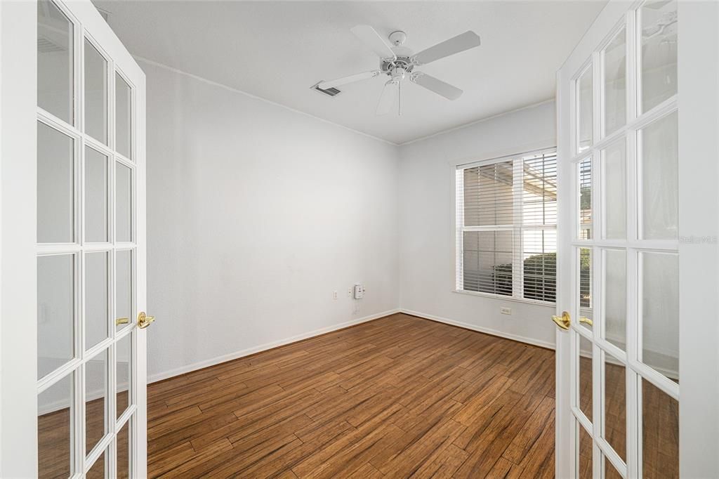 En Venta: $350,000 (2 camas, 2 baños, 2119 Pies cuadrados)