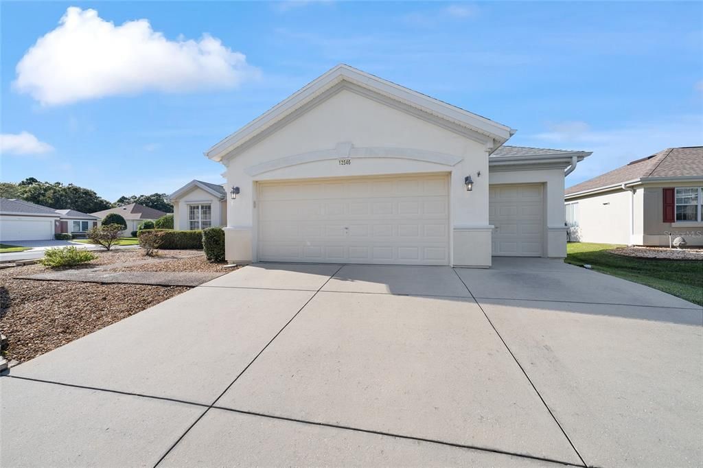 En Venta: $350,000 (2 camas, 2 baños, 2119 Pies cuadrados)