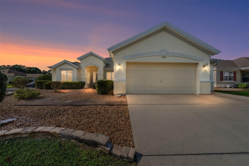 En Venta: $350,000 (2 camas, 2 baños, 2119 Pies cuadrados)