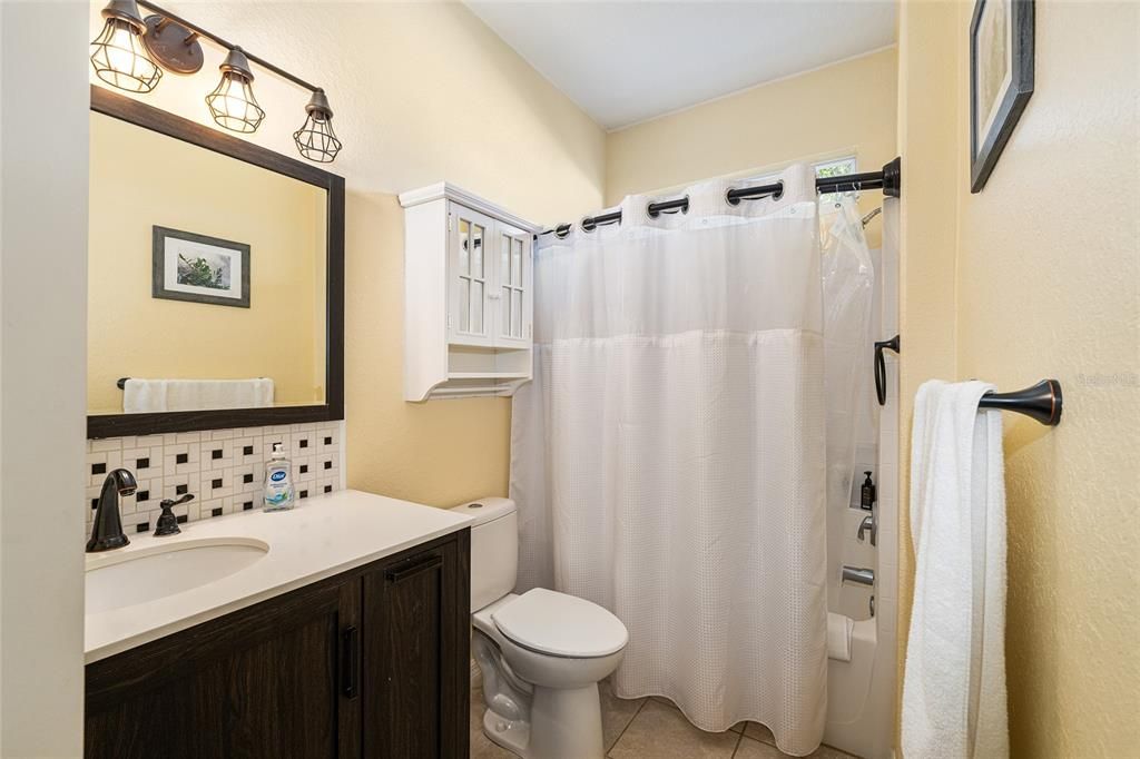 En Venta: $350,000 (2 camas, 2 baños, 2119 Pies cuadrados)