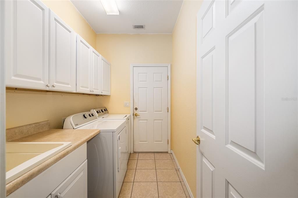 En Venta: $350,000 (2 camas, 2 baños, 2119 Pies cuadrados)