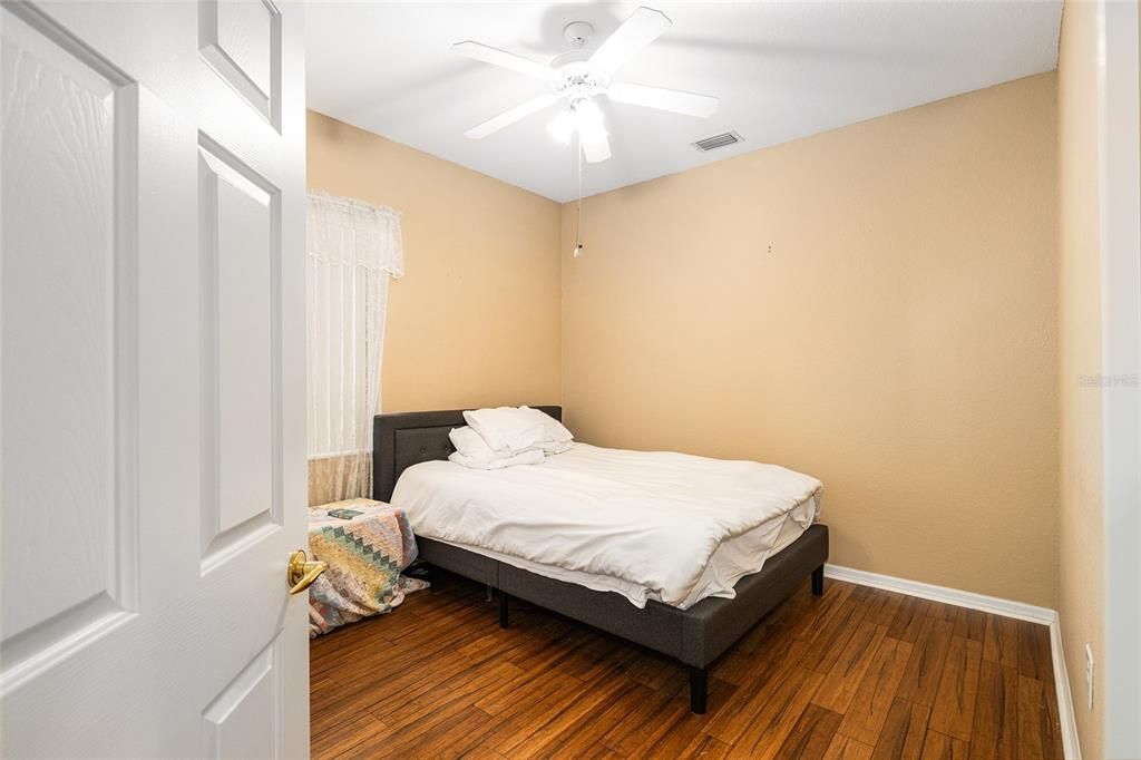 En Venta: $350,000 (2 camas, 2 baños, 2119 Pies cuadrados)