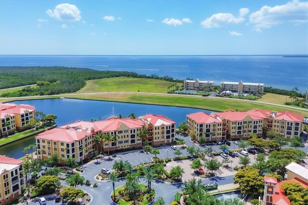 На продажу: $321,900 (2 спален, 2 ванн, 1485 Квадратных фут)