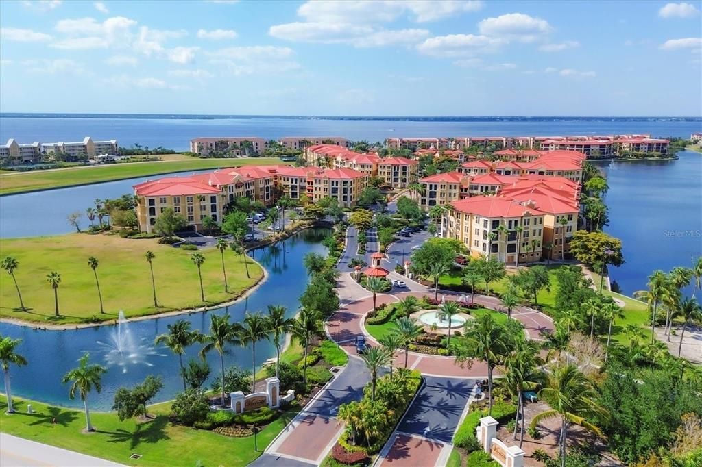 На продажу: $321,900 (2 спален, 2 ванн, 1485 Квадратных фут)