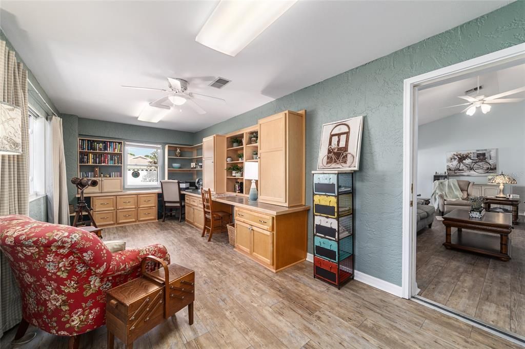 For Sale: $262,000 (2 beds, 2 baths, 2164 Square Feet)