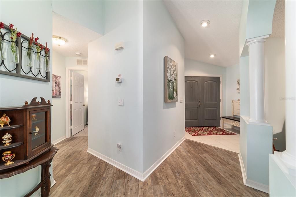For Sale: $262,000 (2 beds, 2 baths, 2164 Square Feet)