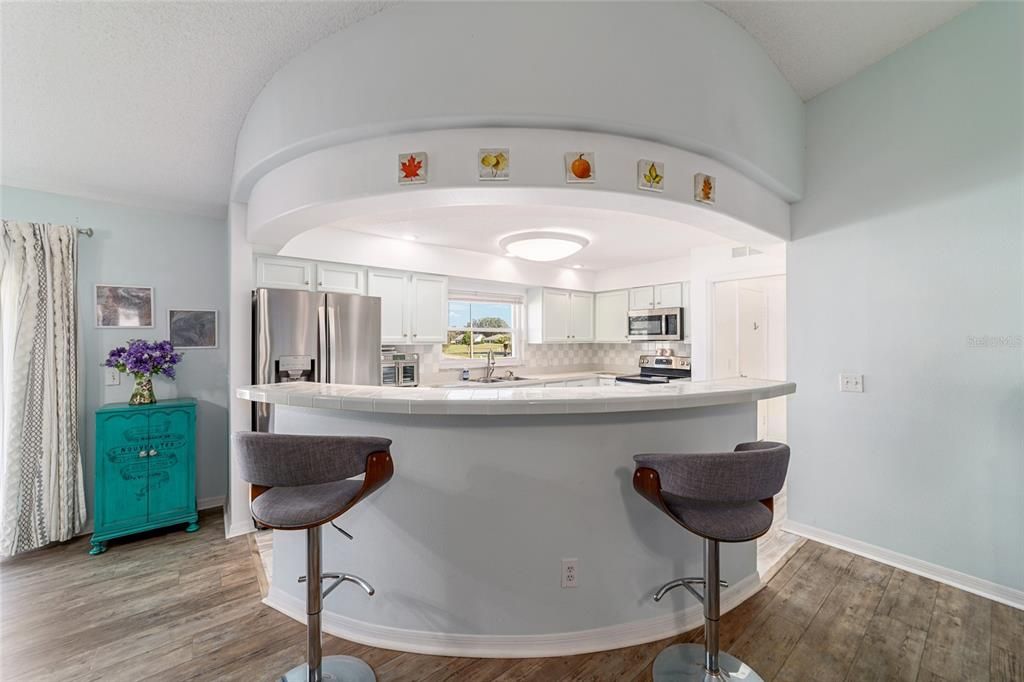 For Sale: $262,000 (2 beds, 2 baths, 2164 Square Feet)