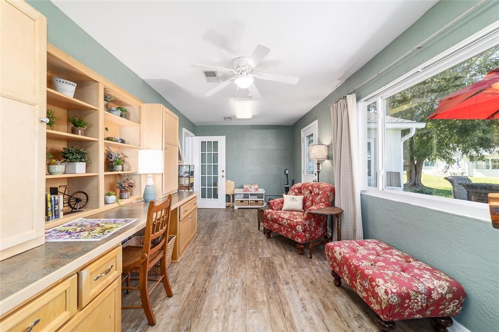 For Sale: $262,000 (2 beds, 2 baths, 2164 Square Feet)