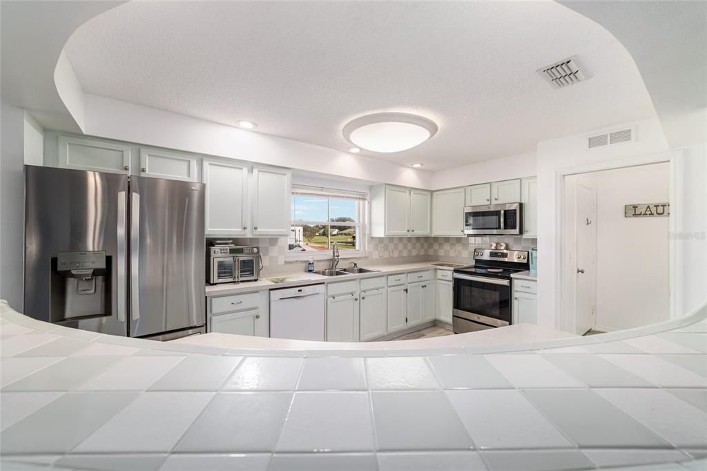 For Sale: $262,000 (2 beds, 2 baths, 2164 Square Feet)