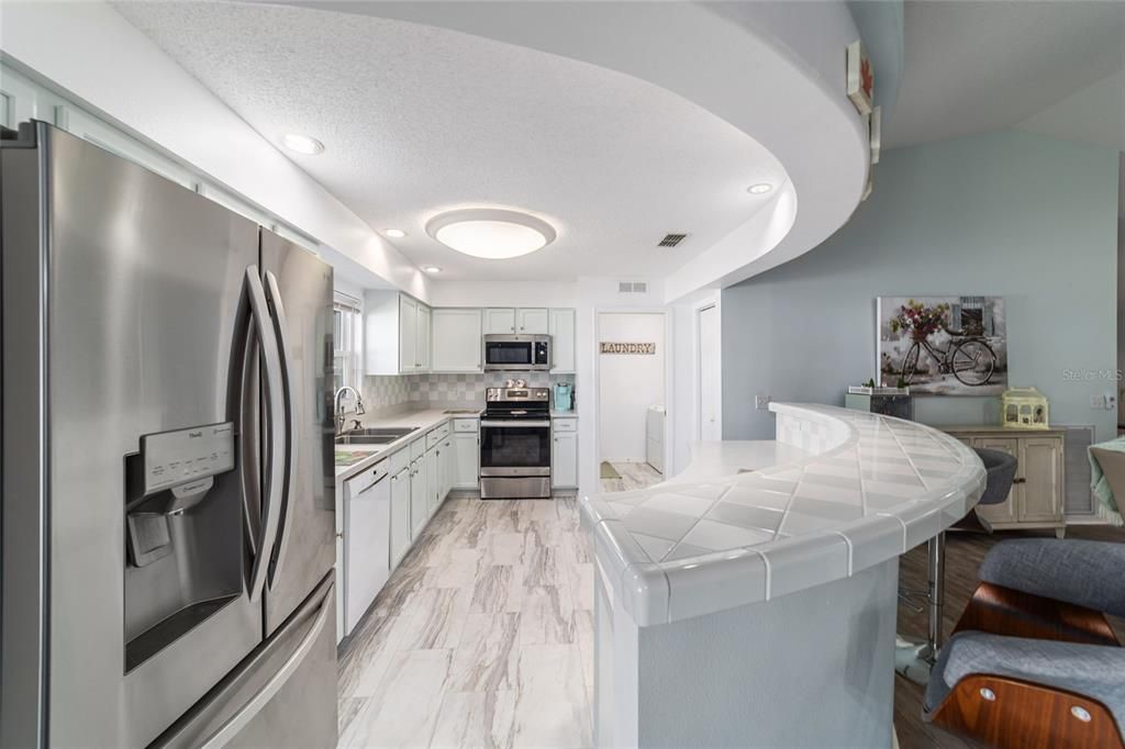 For Sale: $262,000 (2 beds, 2 baths, 2164 Square Feet)