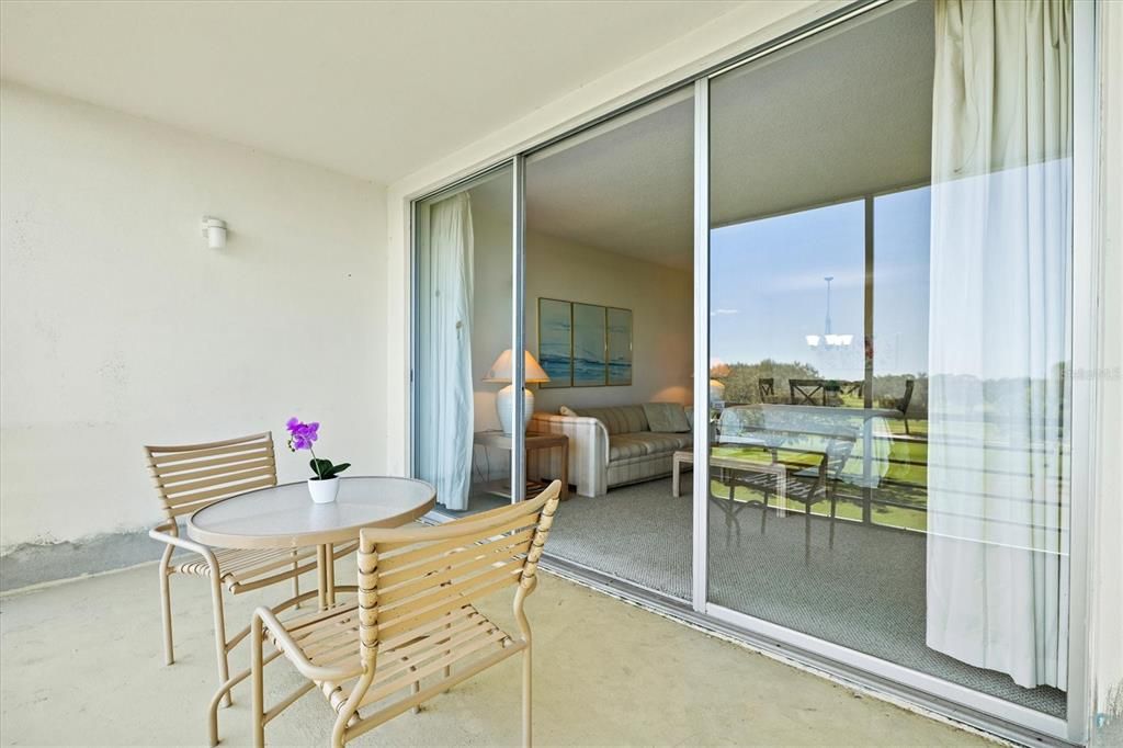 На продажу: $175,000 (2 спален, 2 ванн, 1090 Квадратных фут)