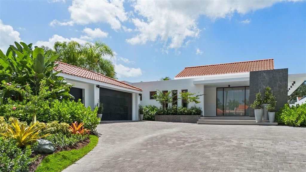 最近租的: $35,000 (5 贝兹, 6 浴室, 4800 平方英尺)