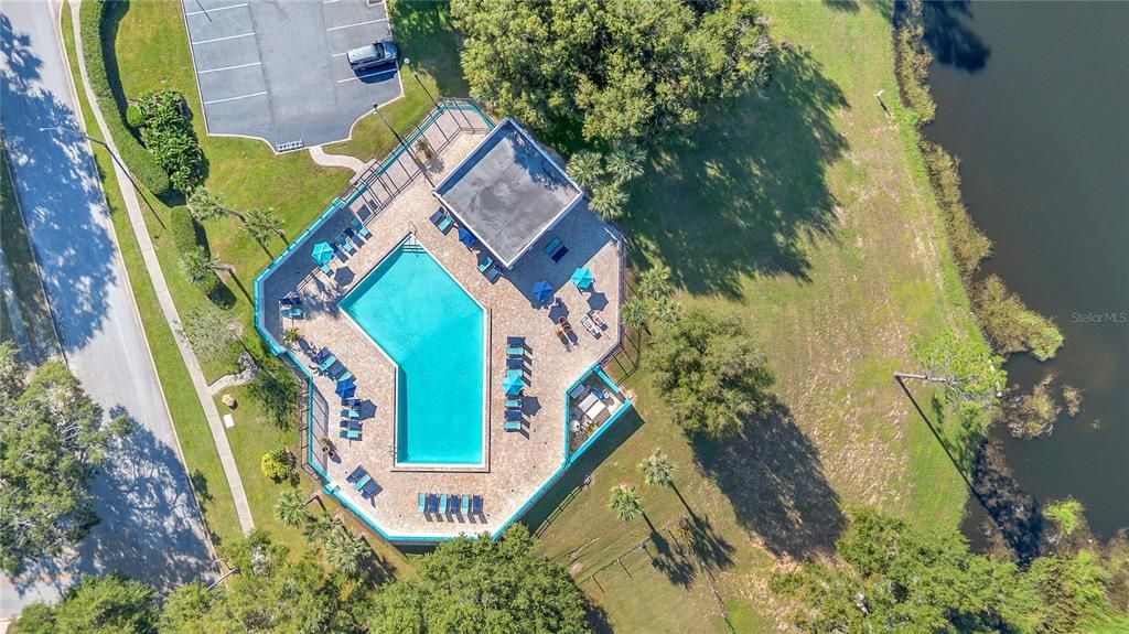 合同活跃: $345,000 (3 贝兹, 2 浴室, 1201 平方英尺)