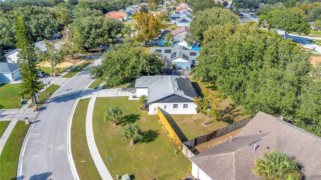 合同活跃: $345,000 (3 贝兹, 2 浴室, 1201 平方英尺)