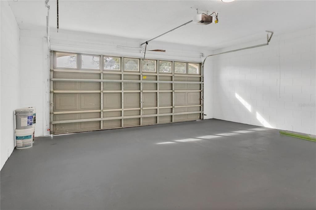 合同活跃: $345,000 (3 贝兹, 2 浴室, 1201 平方英尺)