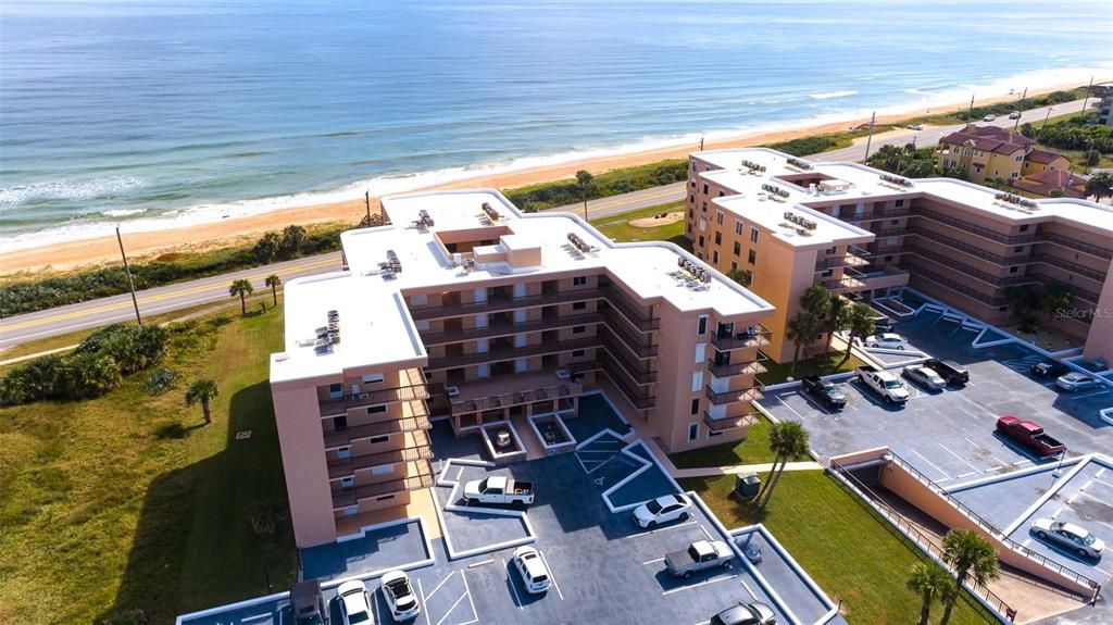 На продажу: $399,000 (2 спален, 2 ванн, 1275 Квадратных фут)