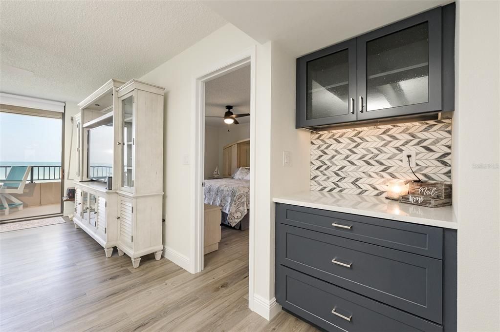 На продажу: $399,000 (2 спален, 2 ванн, 1275 Квадратных фут)