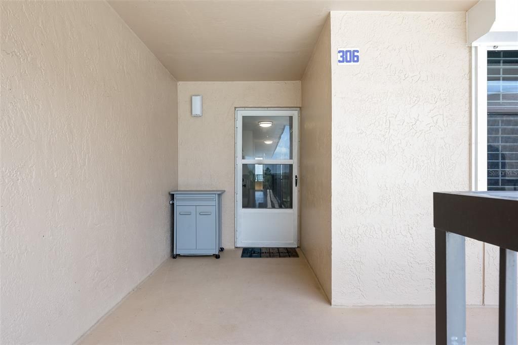 На продажу: $399,000 (2 спален, 2 ванн, 1275 Квадратных фут)