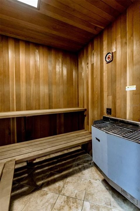 На продажу: $399,000 (2 спален, 2 ванн, 1275 Квадратных фут)