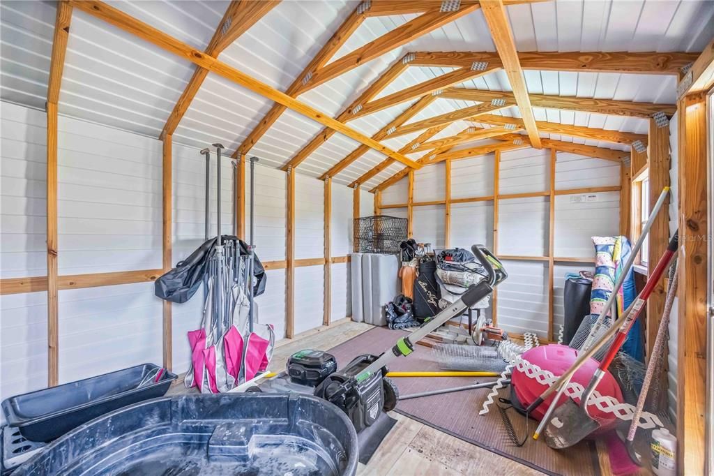 Под контрактом: $399,900 (3 спален, 3 ванн, 2180 Квадратных фут)