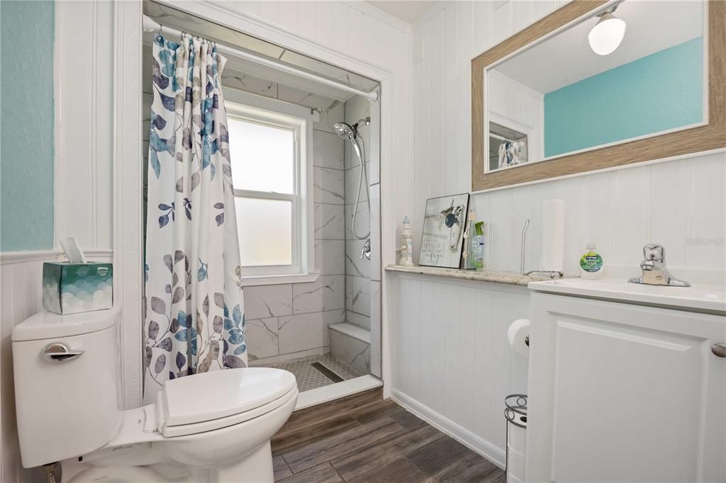 Под контрактом: $399,900 (3 спален, 3 ванн, 2180 Квадратных фут)