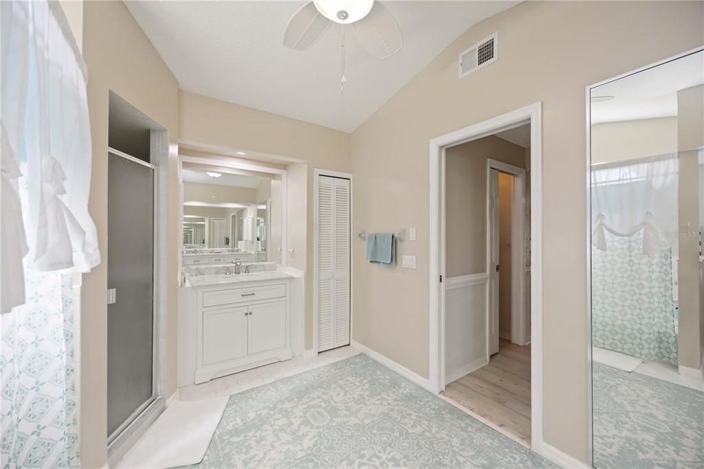 Под контрактом: $399,900 (3 спален, 3 ванн, 2180 Квадратных фут)