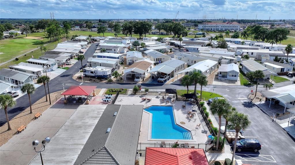 На продажу: $181,000 (2 спален, 1 ванн, 700 Квадратных фут)