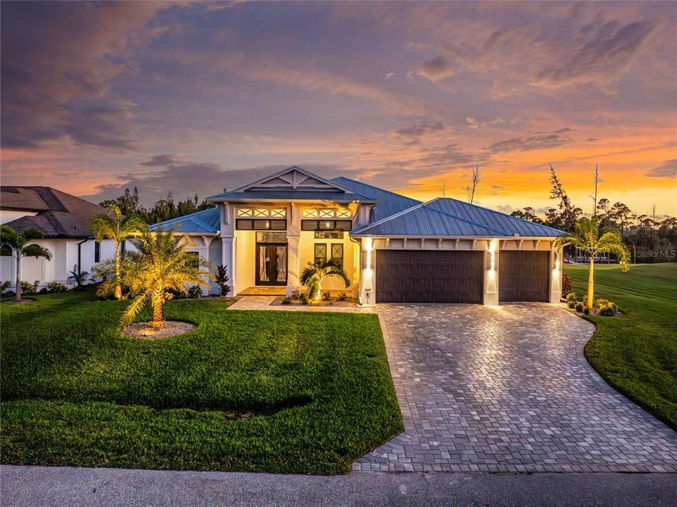 For Sale: $1,499,000 (3 beds, 3 baths, 2389 Square Feet)