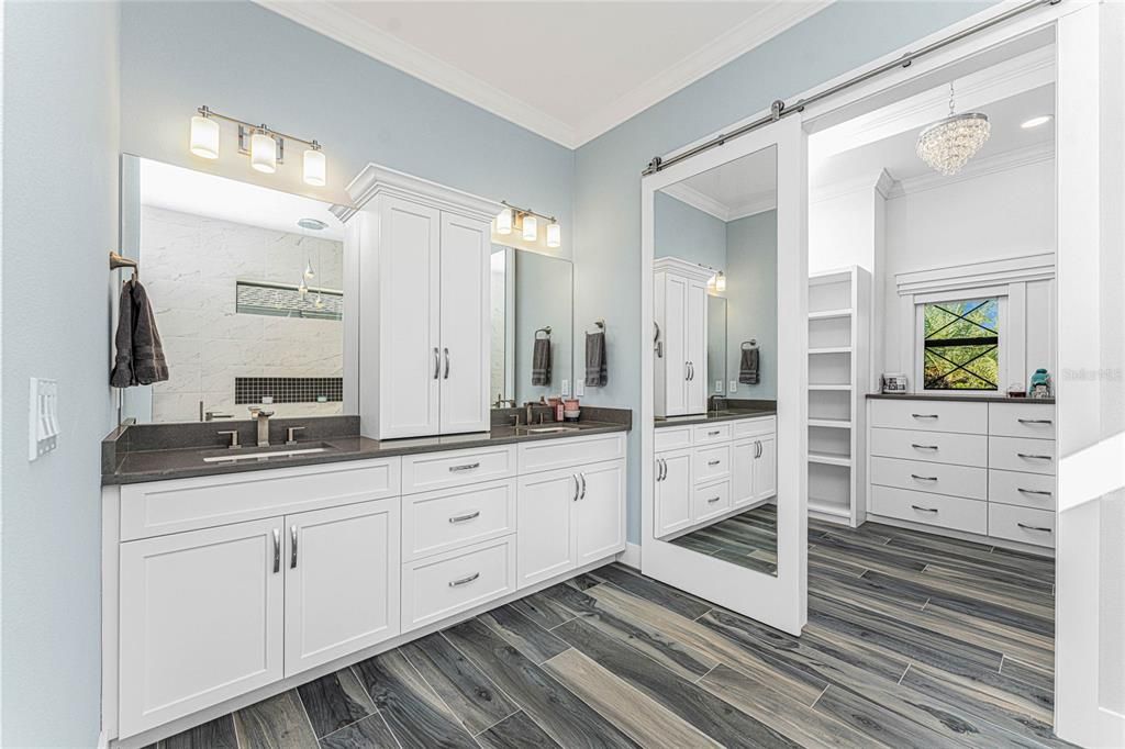 For Sale: $1,499,000 (3 beds, 3 baths, 2389 Square Feet)