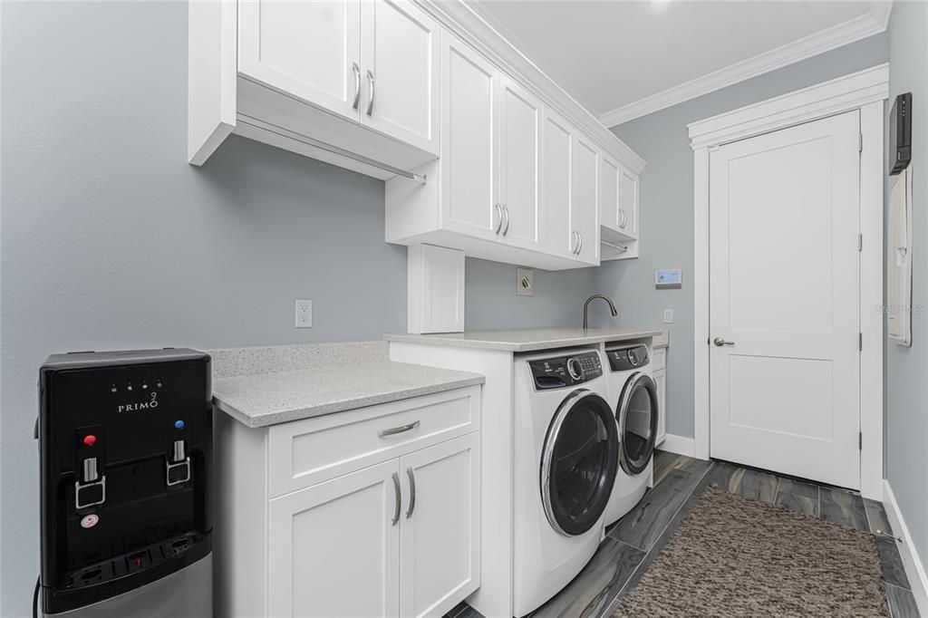 For Sale: $1,499,000 (3 beds, 3 baths, 2389 Square Feet)