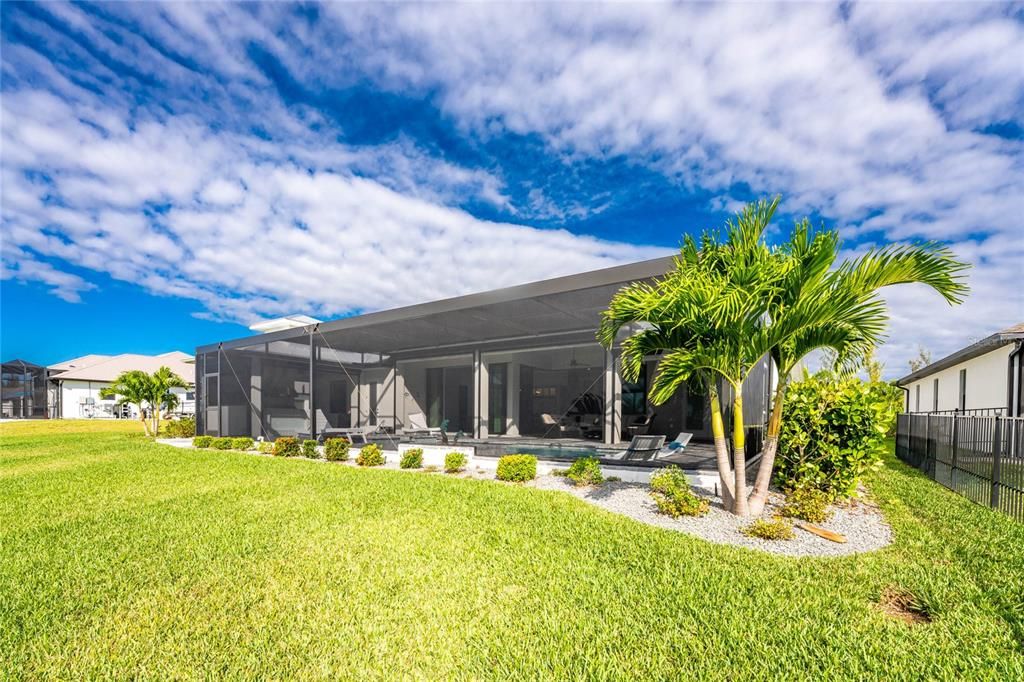 For Sale: $1,499,000 (3 beds, 3 baths, 2389 Square Feet)