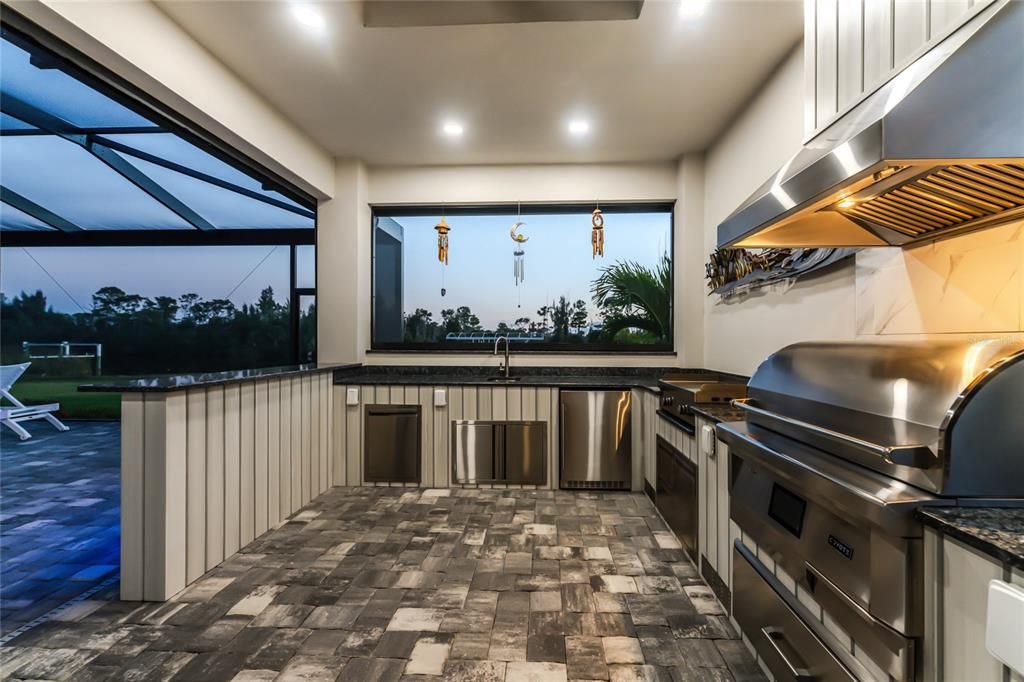 For Sale: $1,499,000 (3 beds, 3 baths, 2389 Square Feet)