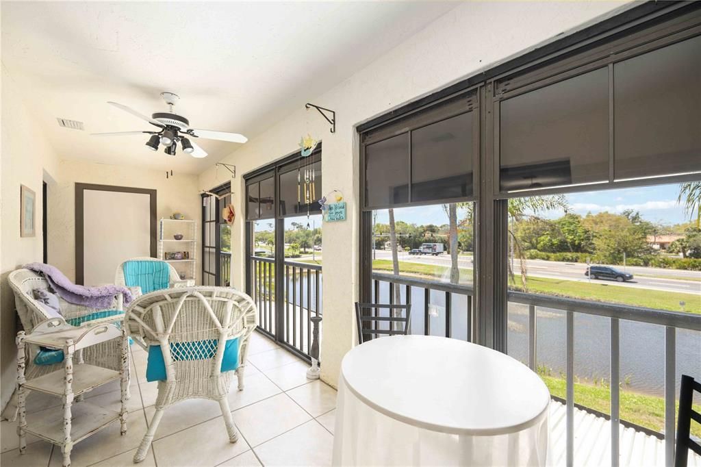 待售: $199,900 (2 贝兹, 2 浴室, 1130 平方英尺)