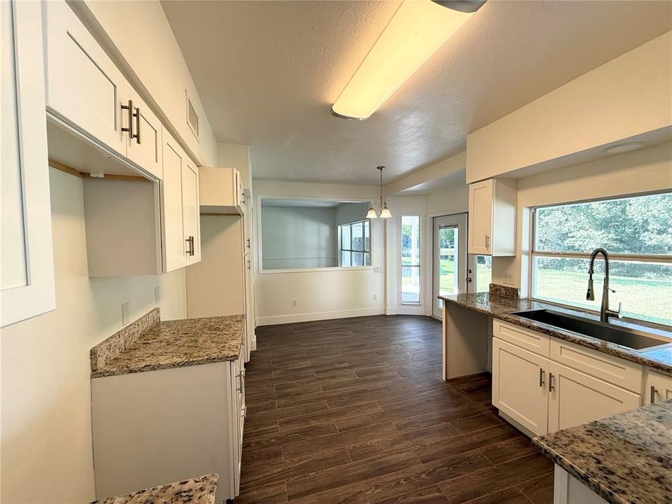 В аренду: $2,850 (4 спален, 3 ванн, 2168 Квадратных фут)