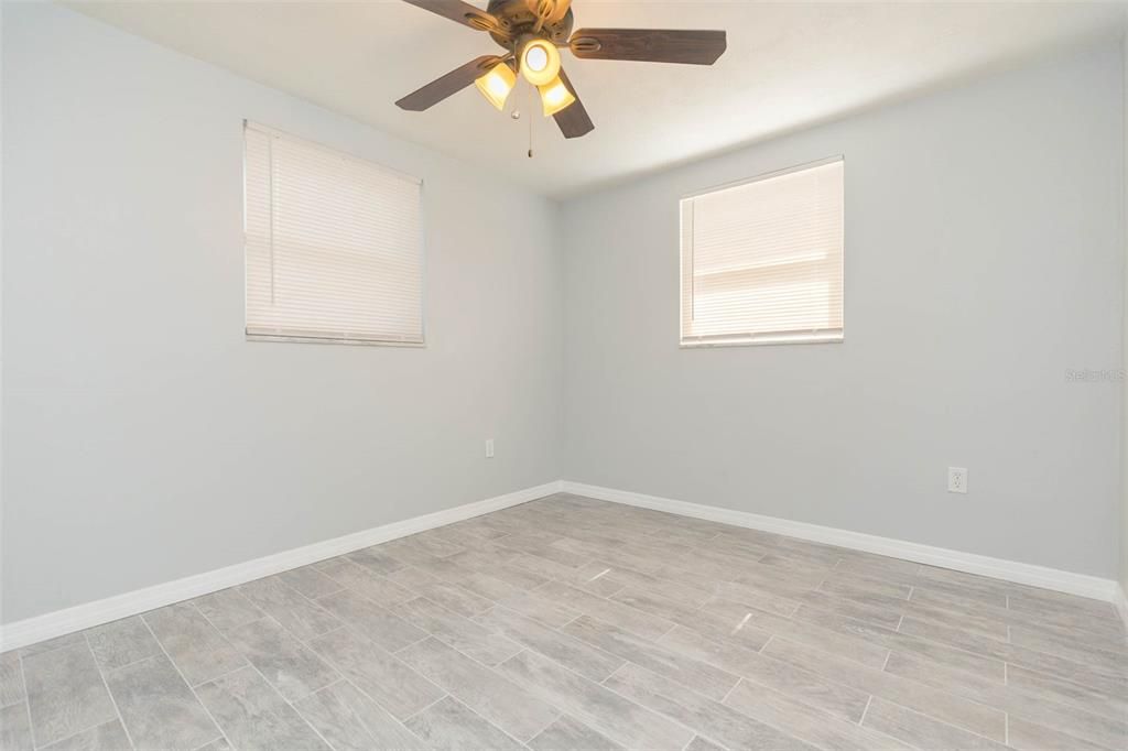 For Rent: $1,565 (2 beds, 1 baths, 1297 Square Feet)