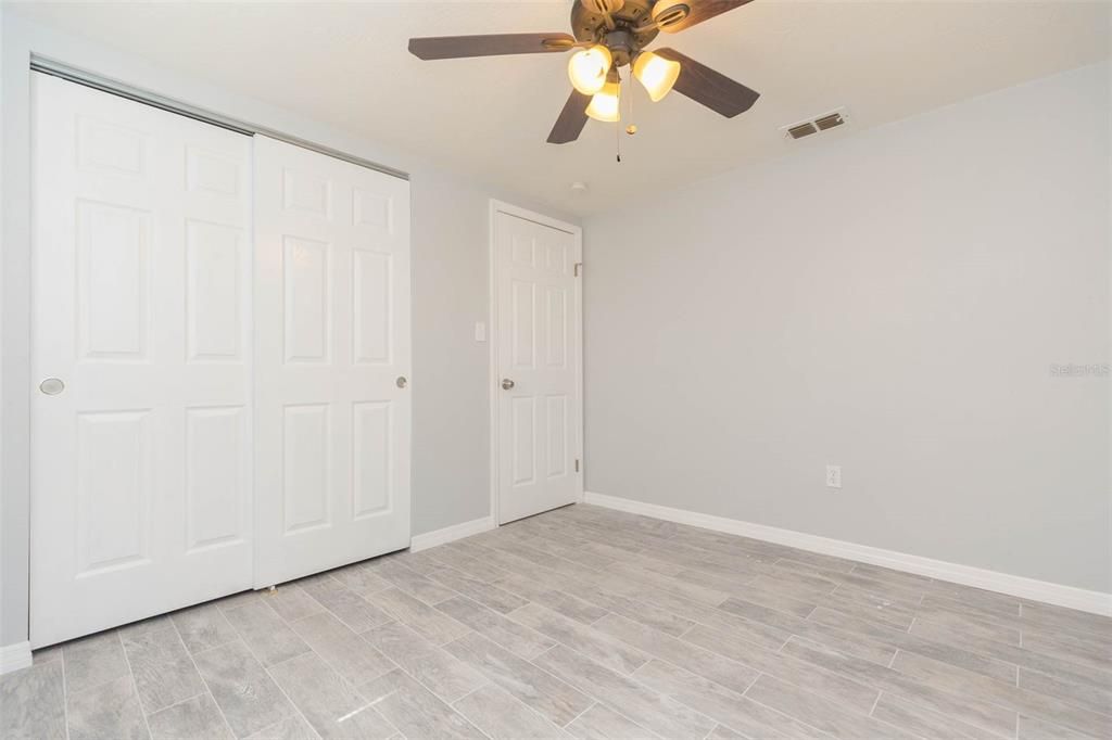 For Rent: $1,565 (2 beds, 1 baths, 1297 Square Feet)