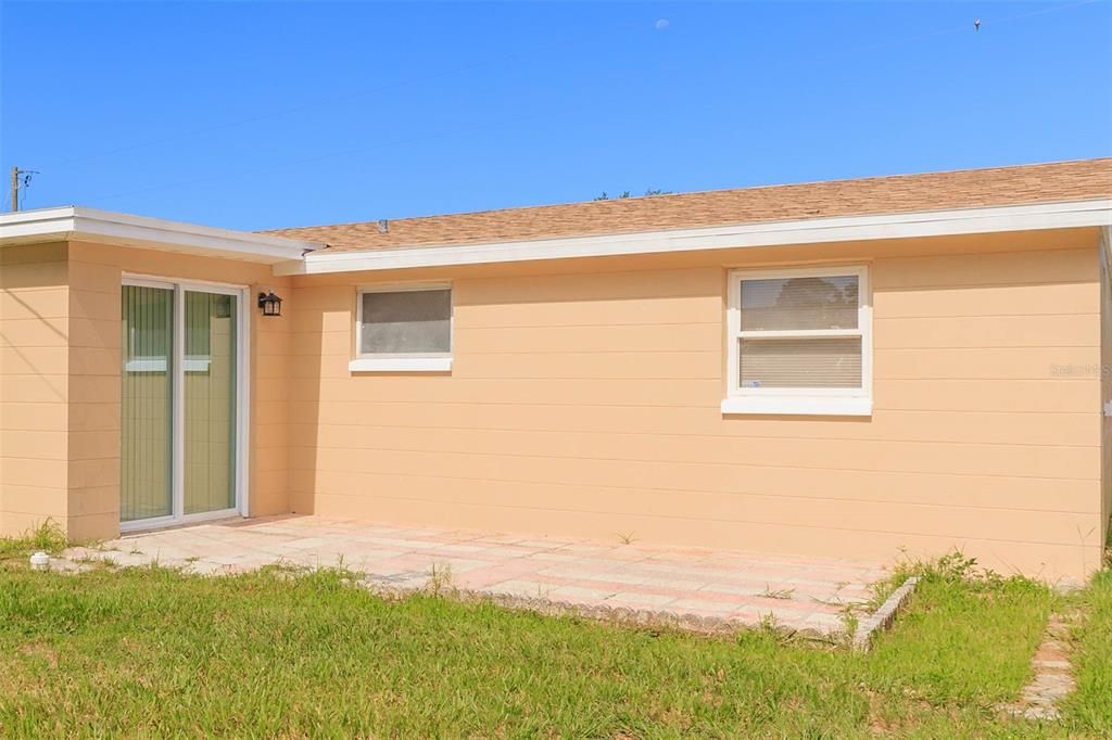 For Rent: $1,565 (2 beds, 1 baths, 1297 Square Feet)