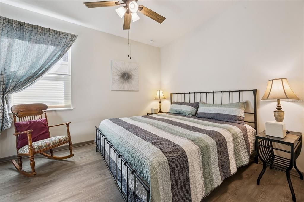 Activo con contrato: $415,000 (3 camas, 2 baños, 1621 Pies cuadrados)