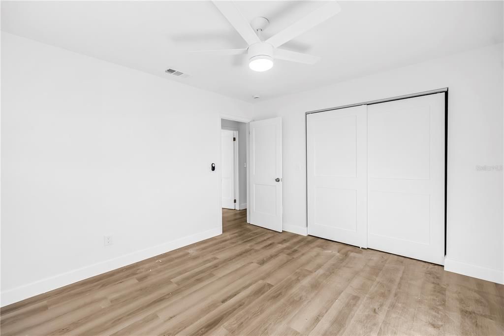 На продажу: $359,000 (3 спален, 2 ванн, 1232 Квадратных фут)