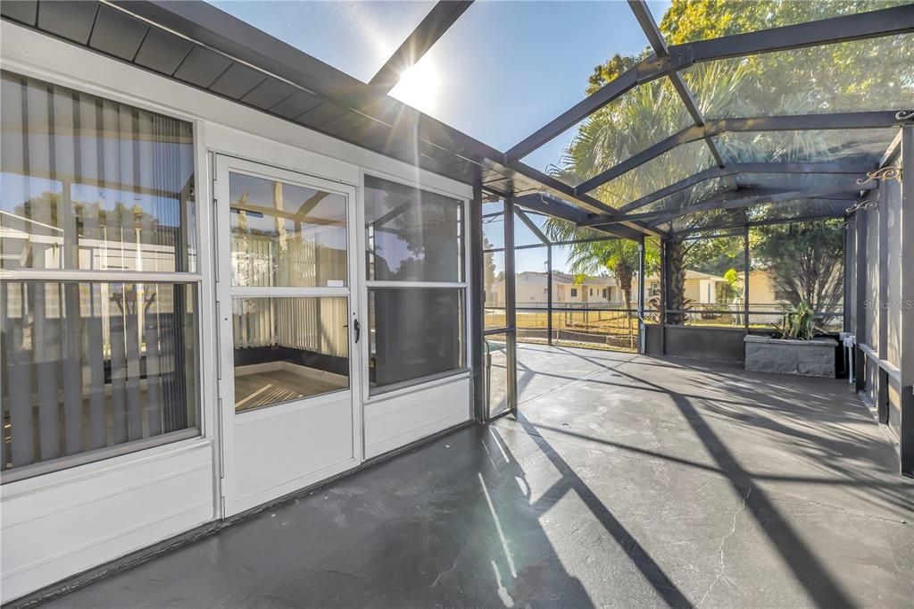 На продажу: $359,000 (3 спален, 2 ванн, 1232 Квадратных фут)