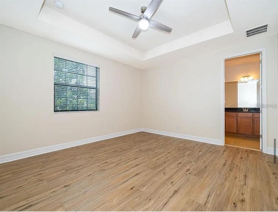 For Rent: $2,700 (3 beds, 2 baths, 1725 Square Feet)