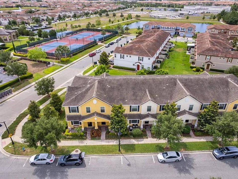 For Rent: $2,700 (3 beds, 2 baths, 1725 Square Feet)