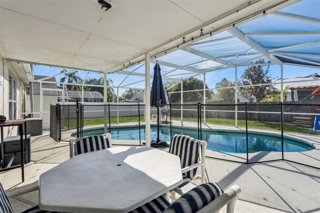 Active With Contract: $330,000 (4 beds, 2 baths, 1738 Square Feet)